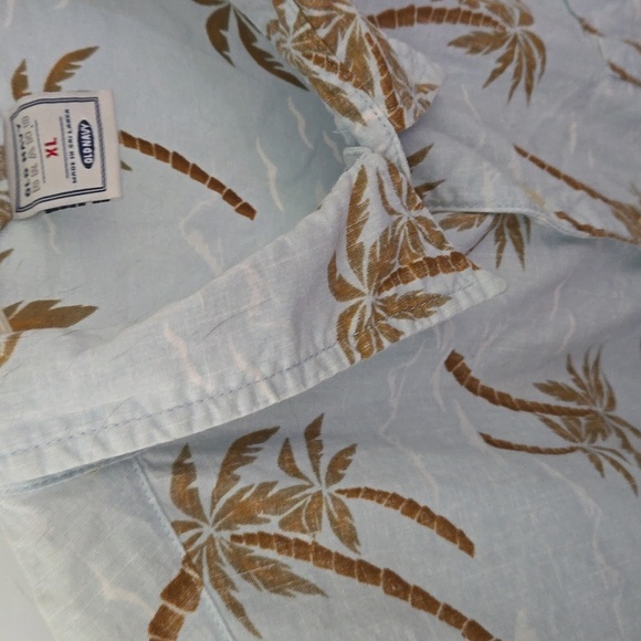 Old Navy tropical short sleeve shirt - Picture 3 of 9